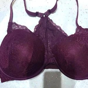 Victoria Secrets Bra (New) w/ out tags